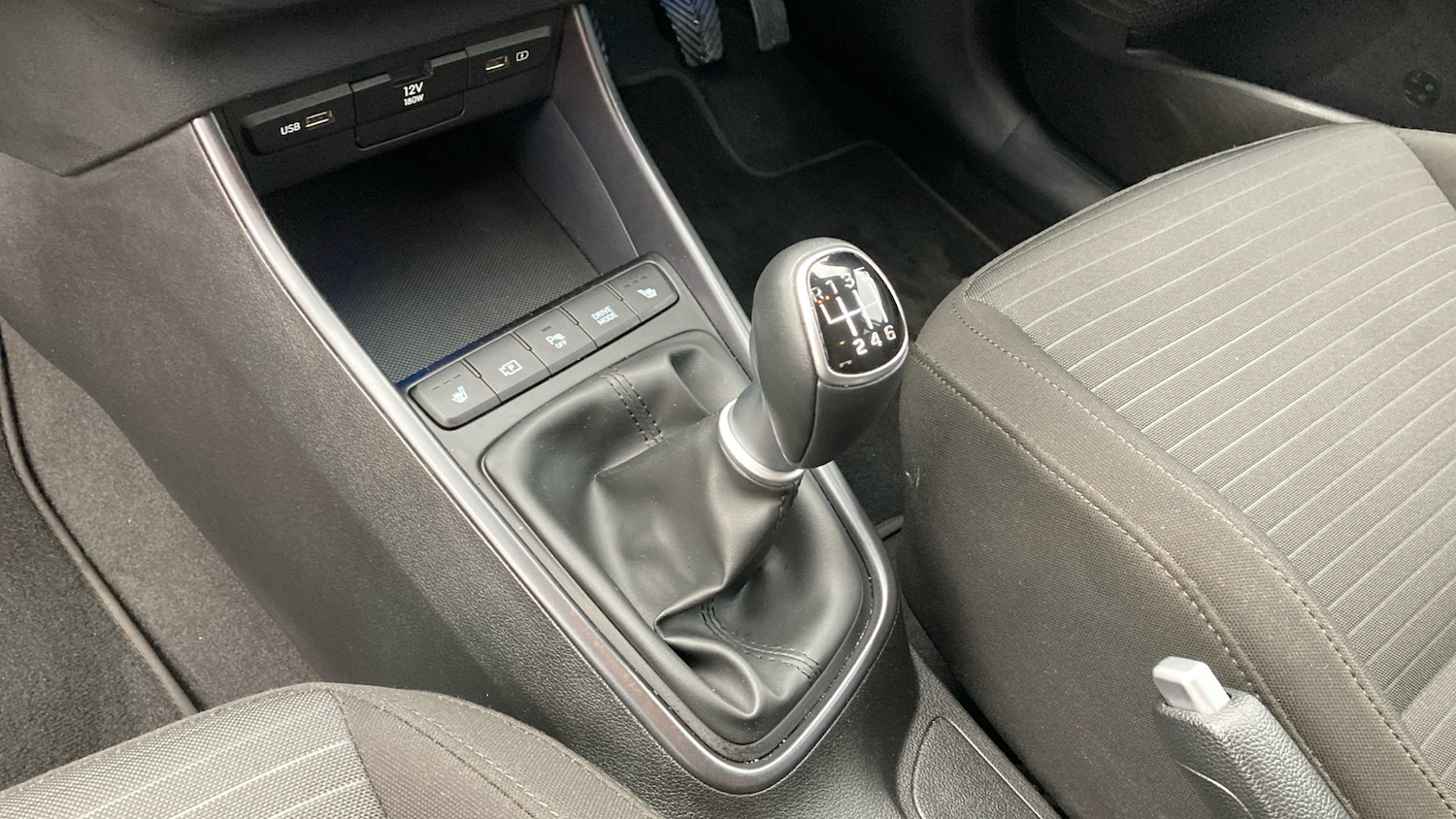 Used Hyundai i20 2023 for sale - 76477752: Photo 13