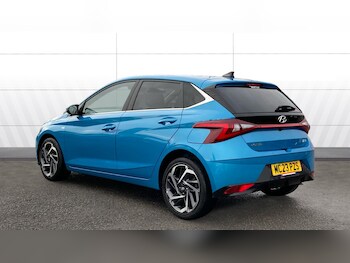 Used Hyundai i20 2023 for sale - 76477752: Photo