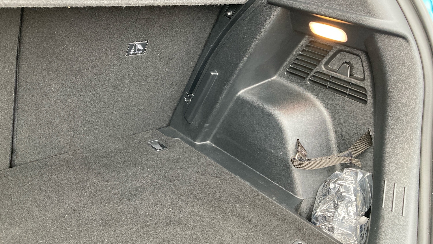 Used Hyundai i20 2023 for sale - 76477752: Photo 36