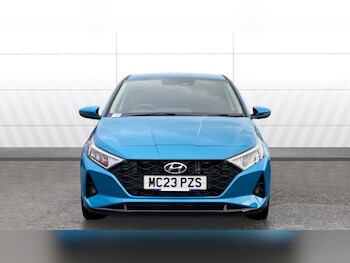 Used Hyundai i20 2023 for sale - 76477752: Photo