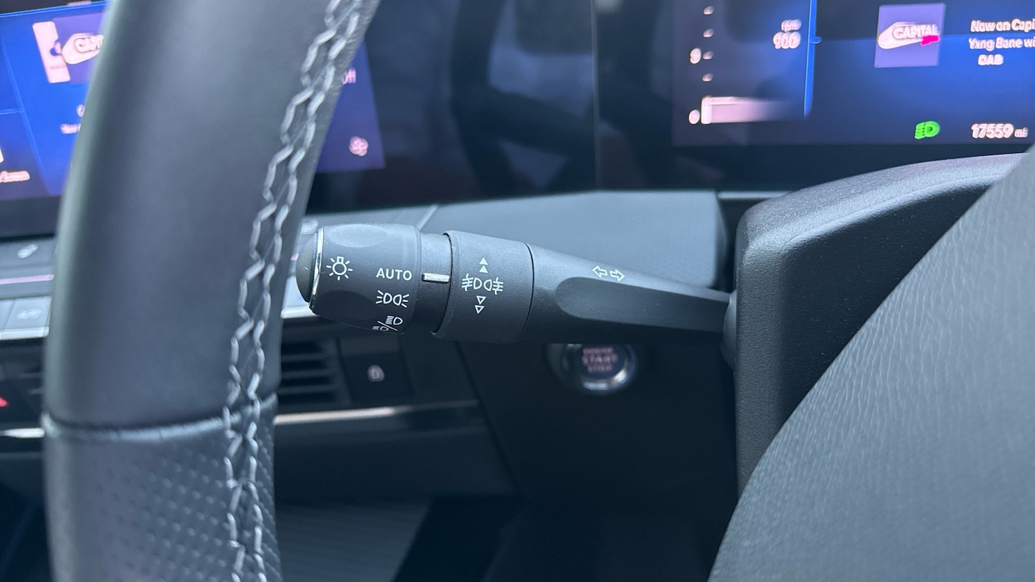 Used Vauxhall Astra 2023 for sale - 76910932: Photo 23