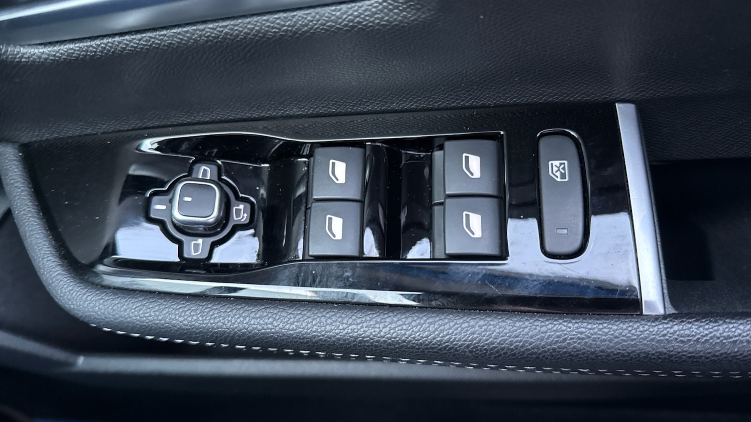 Used Vauxhall Astra 2023 for sale - 76910932: Photo 25