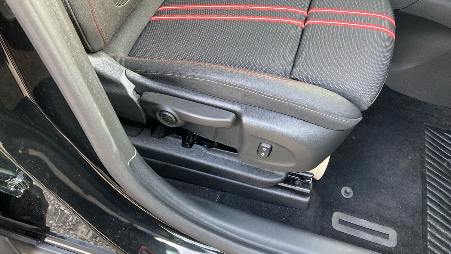 Used Vauxhall Crossland 2023 for sale - 76482747: Photo 30