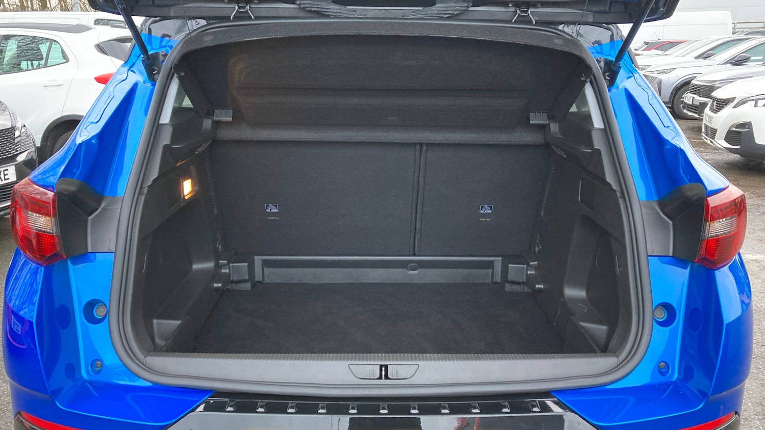 Used Vauxhall Grandland 2022 for sale - 76910942: Photo 4