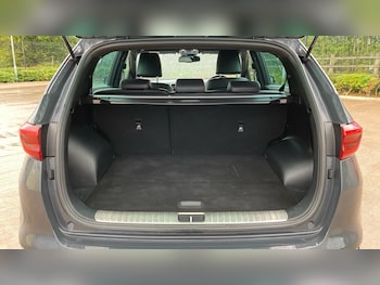 Used Kia Sportage 2020 for sale - 79595752: Photo