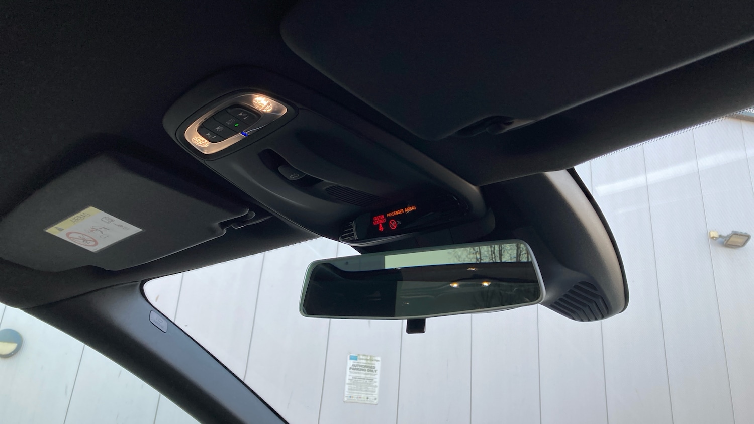 Used Volvo V40 2017 for sale - 78067345: Photo 34