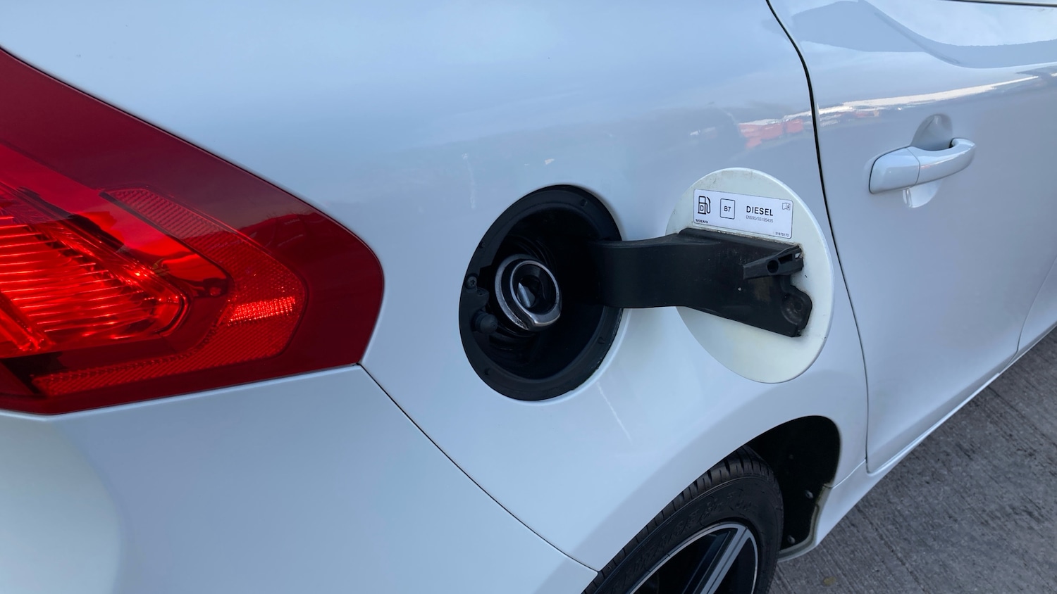 Used Volvo V40 2017 for sale - 78067345: Photo 39