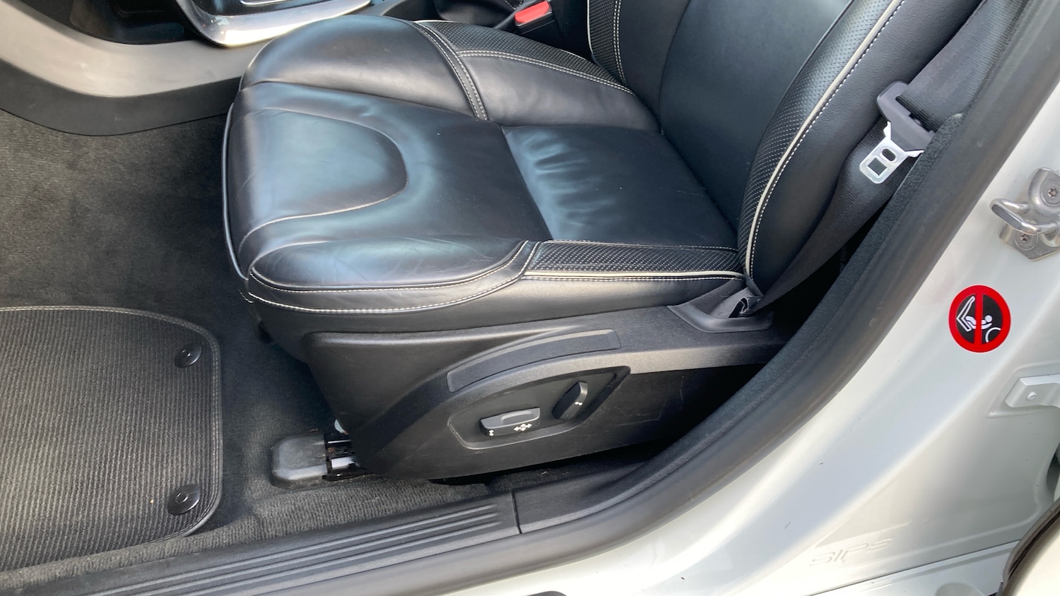 Used Volvo V40 2017 for sale - 78067345: Photo 44