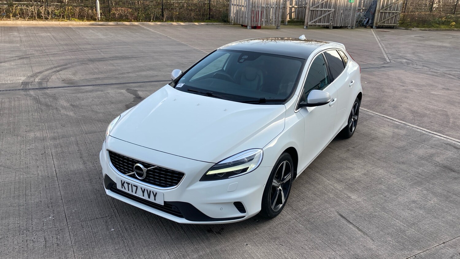 Used Volvo V40 2017 for sale - 78067345: Photo 46