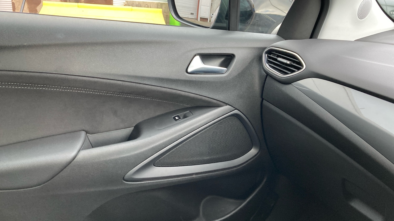 Used Vauxhall Crossland 2023 for sale - 76968334: Photo 26