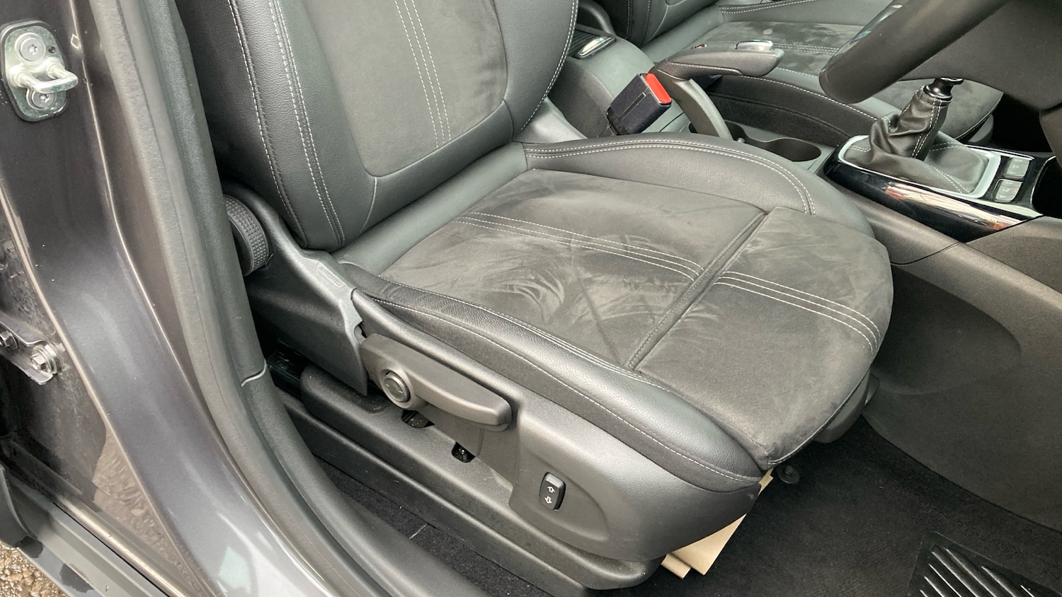 Used Vauxhall Crossland 2023 for sale - 76968334: Photo 31