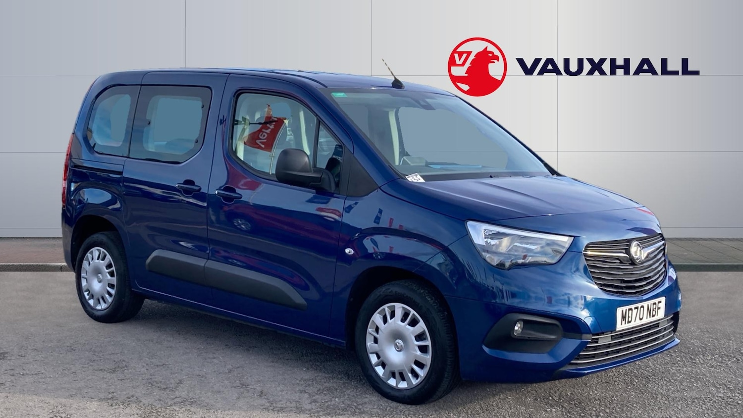 Used Vauxhall Combo Life 2021 for sale - 76366229: Photo 1