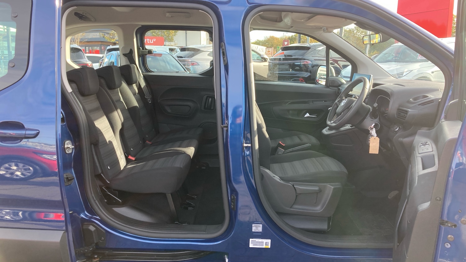 Used Vauxhall Combo Life 2021 for sale - 76366229: Photo 30