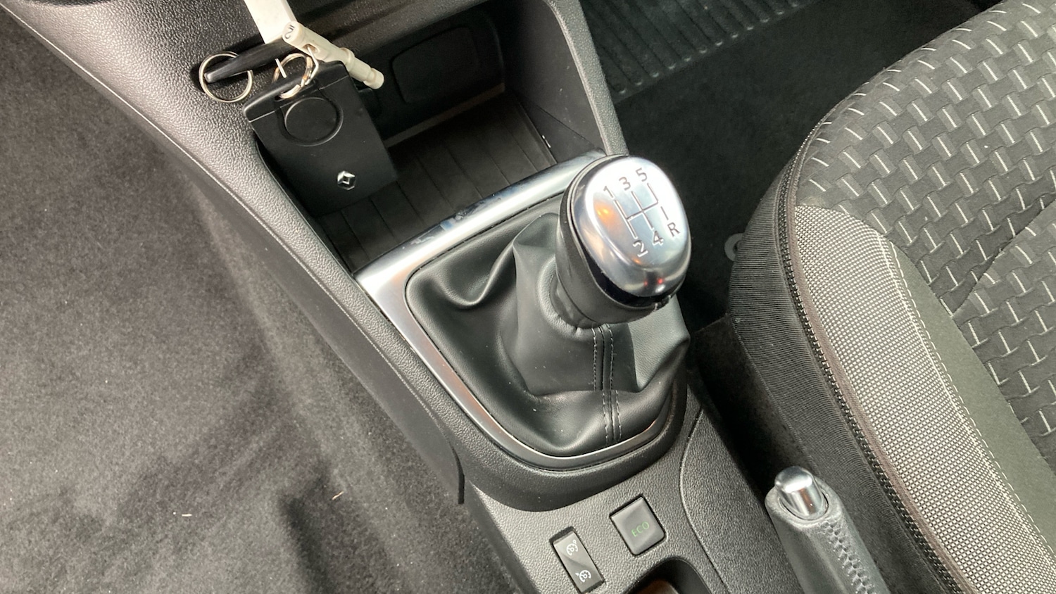 Used Renault Captur 2018 for sale - 77975360: Photo 13