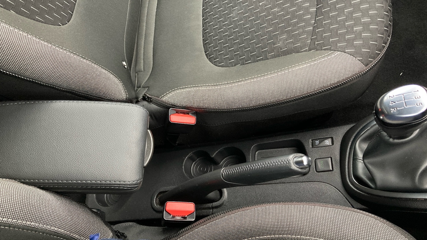 Used Renault Captur 2018 for sale - 77975360: Photo 25