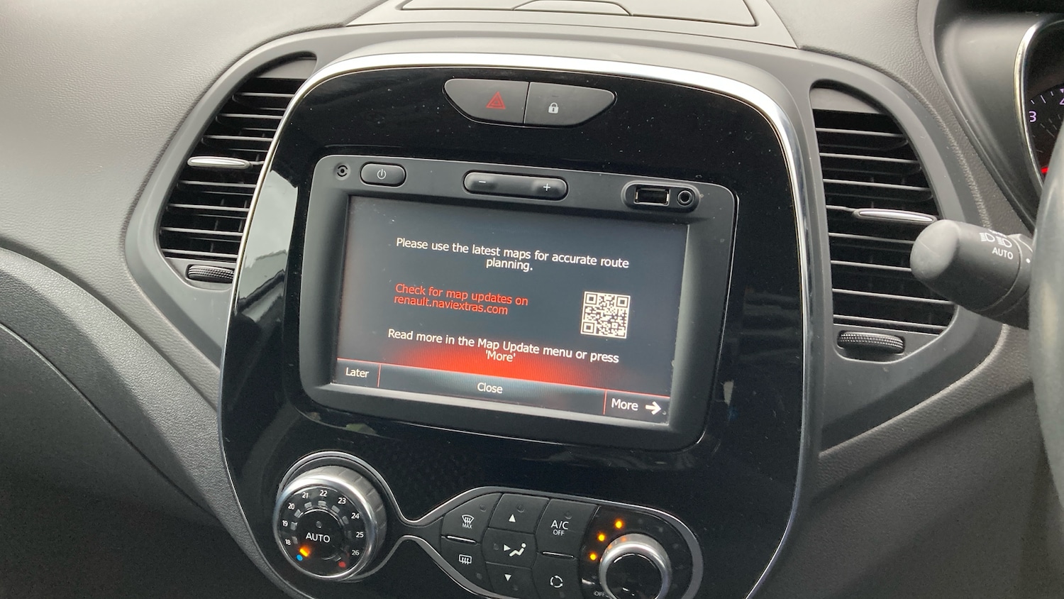 Used Renault Captur 2018 for sale - 77975360: Photo 28