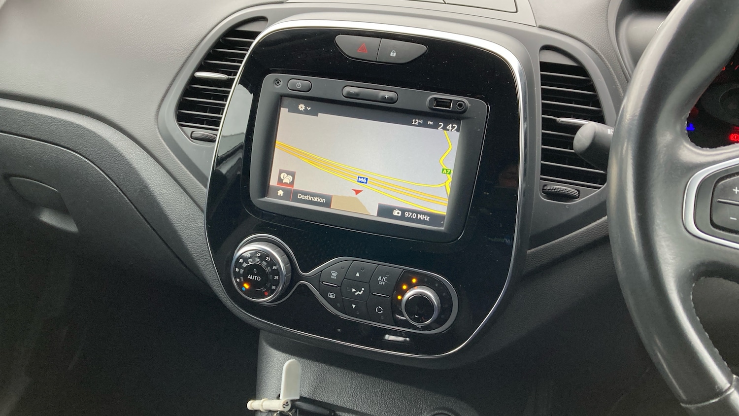 Used Renault Captur 2018 for sale - 77975360: Photo 29