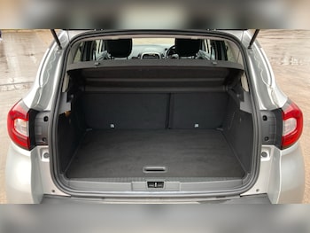 Used Renault Captur 2018 for sale - 77975360: Photo