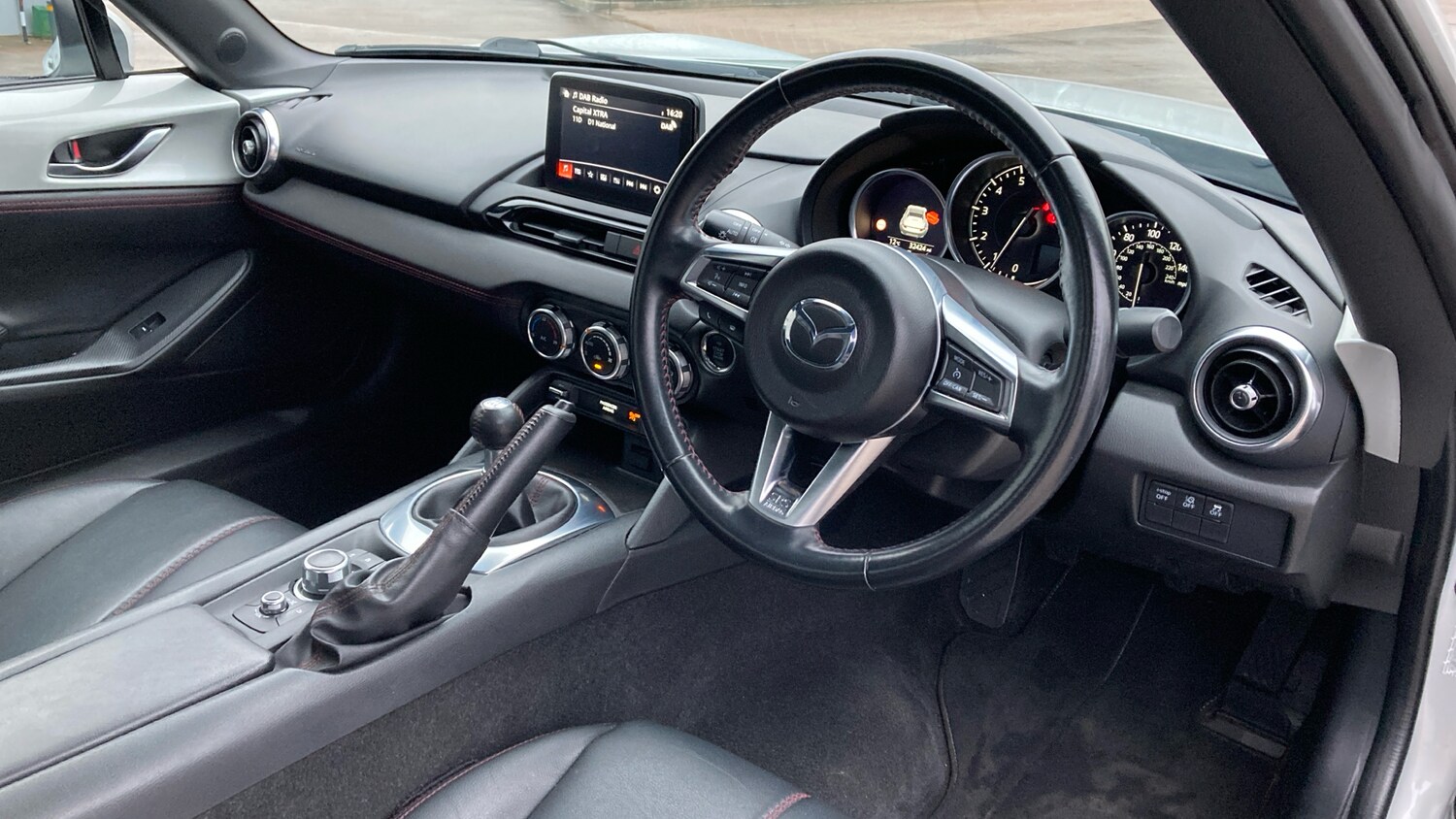 Used Mazda MX-5 2019 for sale - 77760492: Photo 11