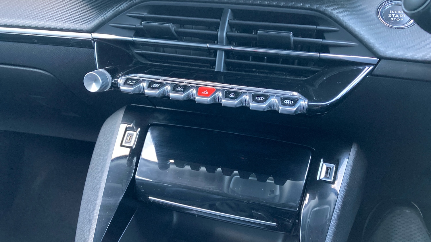 Used Peugeot 2008 2020 for sale - 76830564: Photo 19