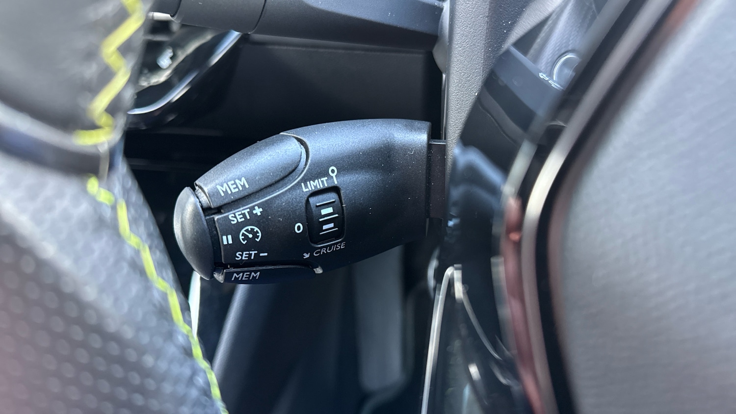 Used Peugeot 2008 2023 for sale - 78012579: Photo 24