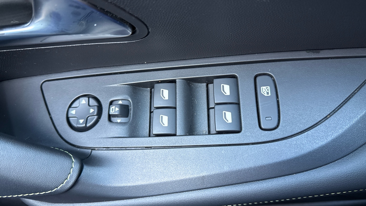 Used Peugeot 2008 2023 for sale - 78012579: Photo 27