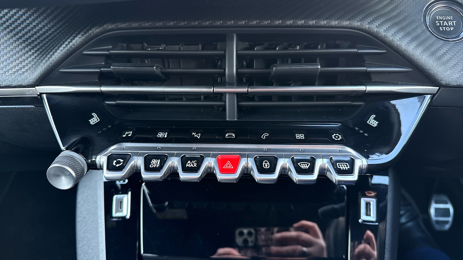 Used Peugeot 2008 2023 for sale - 78012579: Photo 34