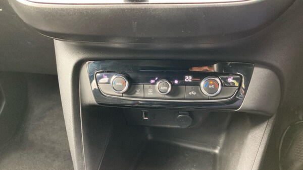 Used Vauxhall Corsa 2012 for sale - 76230777: Photo 24