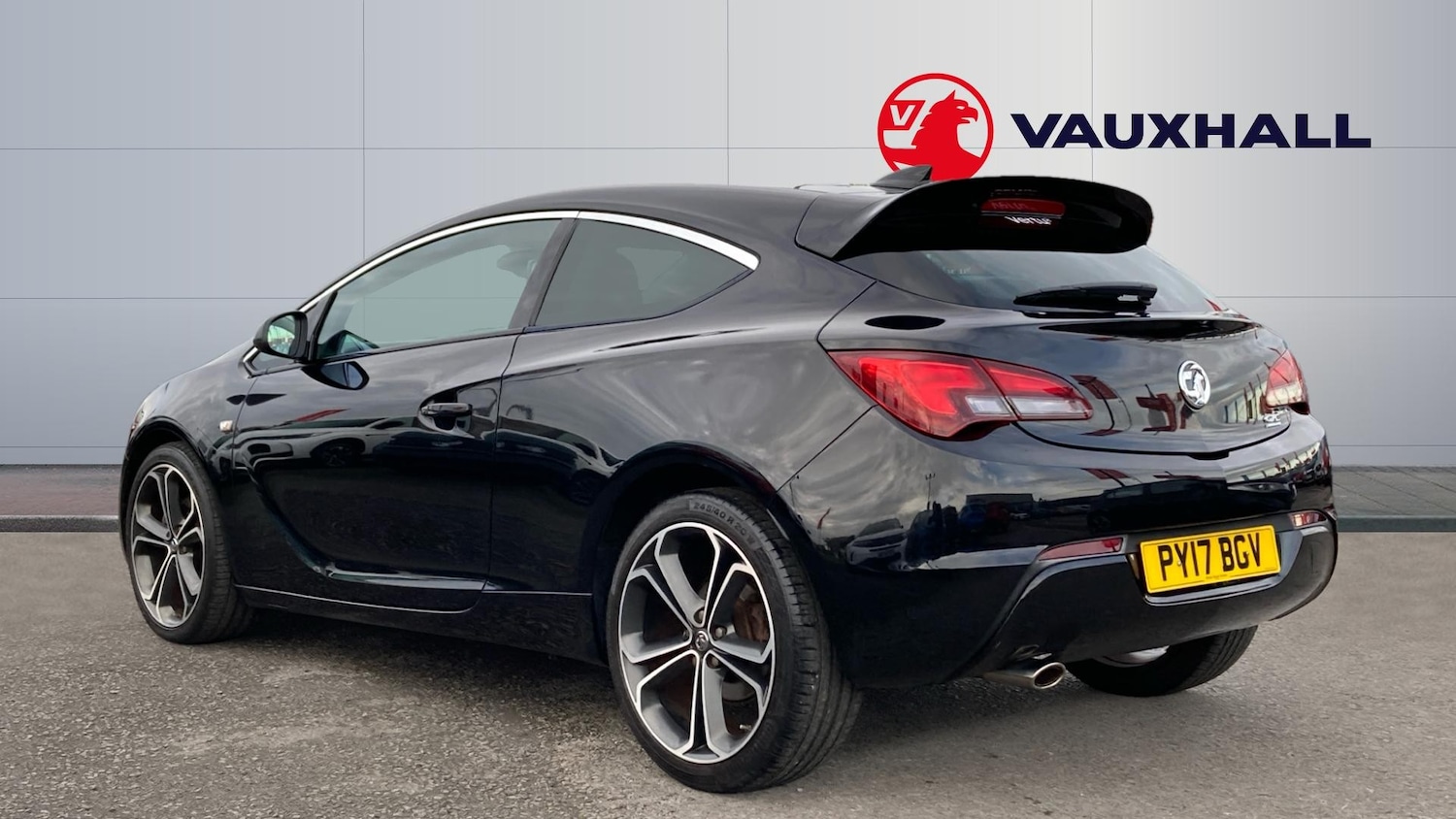 Used Vauxhall Astra GTC 2017 for sale - 76477749: Photo 2
