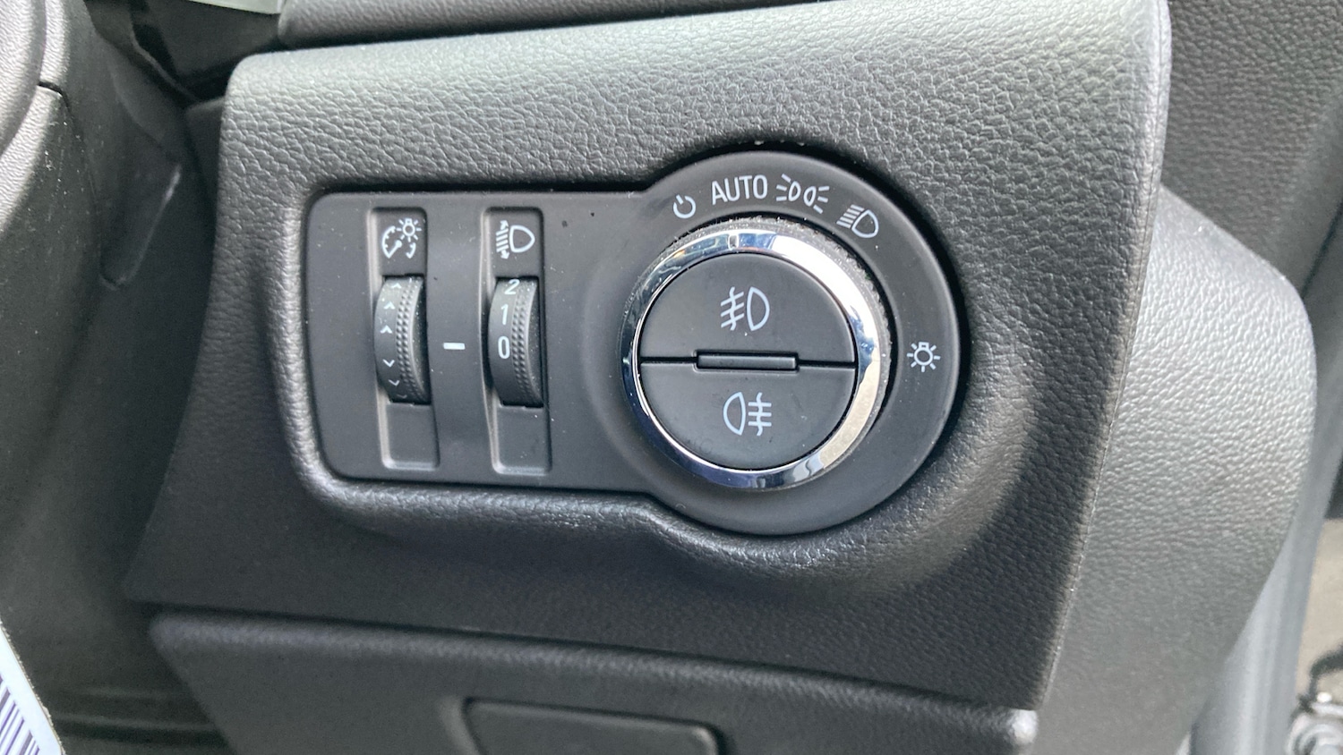 Used Vauxhall Astra GTC 2017 for sale - 76477749: Photo 26