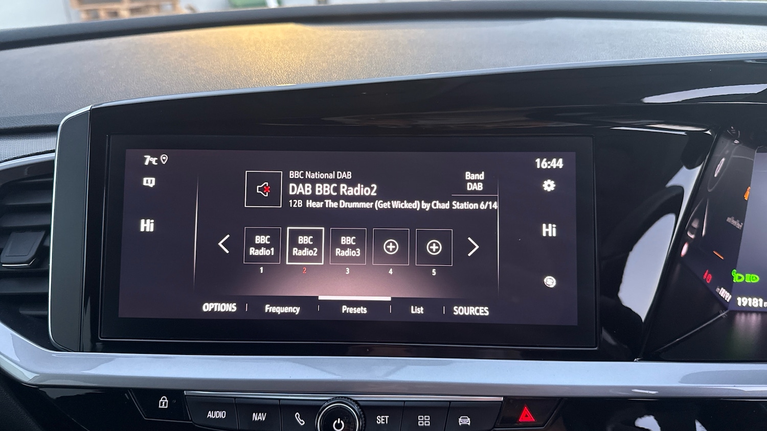 Used Vauxhall Grandland 2022 for sale - 76910937: Photo 12