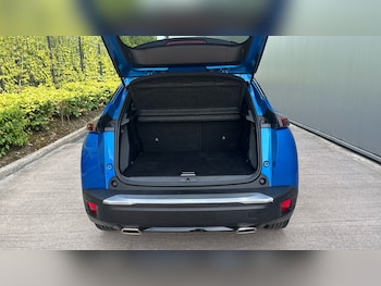 Used Peugeot 2008 2023 for sale - 79088808: Photo