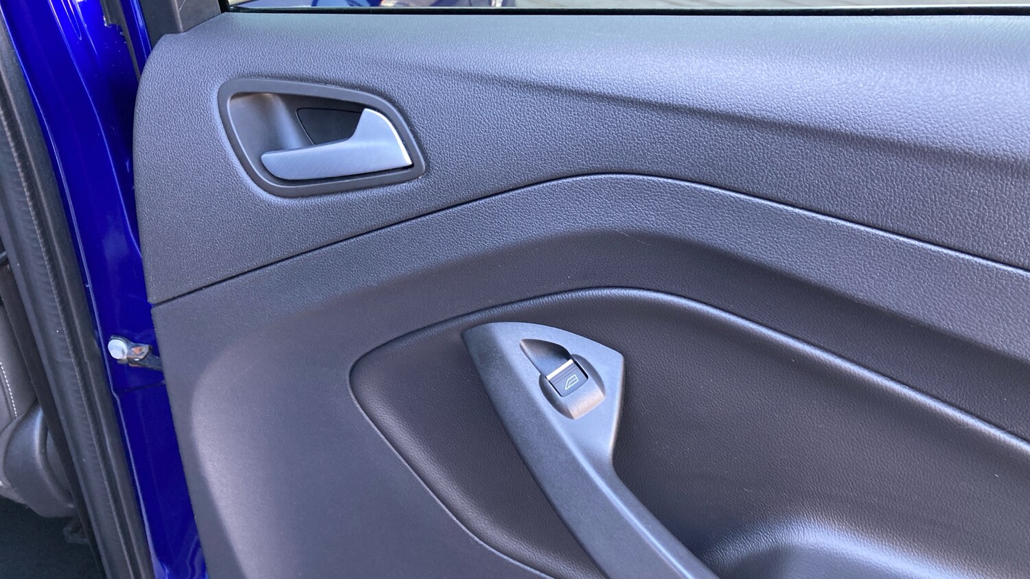 Used Ford Kuga 2017 for sale - 77775018: Photo 31