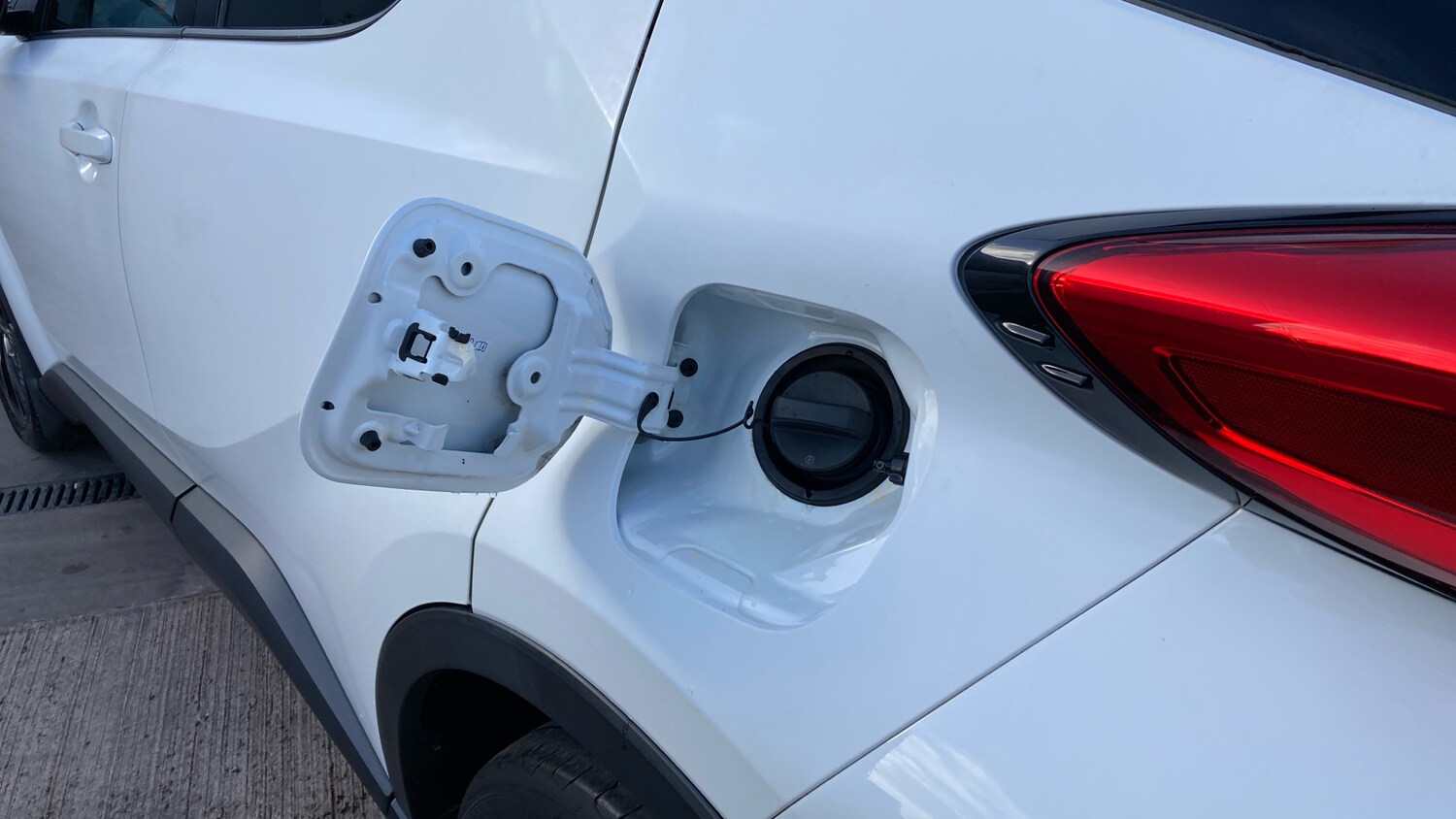 Used Toyota C-HR 2017 for sale - 77760488: Photo 40