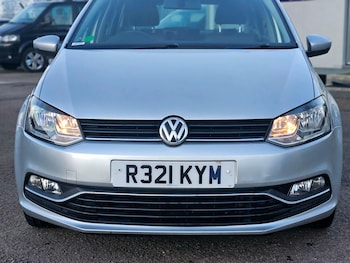 Used Volkswagen Polo 2015 for sale - 79076071: Photo