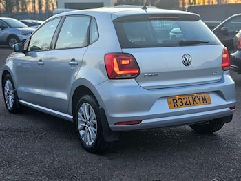 Used Volkswagen Polo 2015 for sale - 79076071: Photo