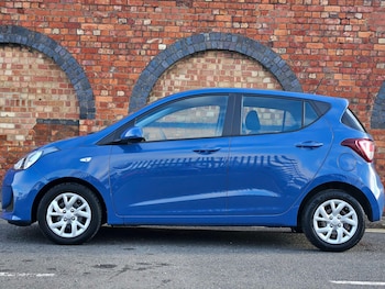 Used Hyundai i10 2018 for sale - 79075323: Photo