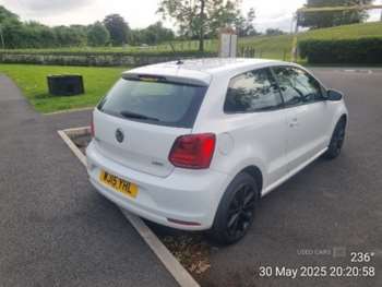 Used Volkswagen Polo 2015 for sale - 74828990: Photo