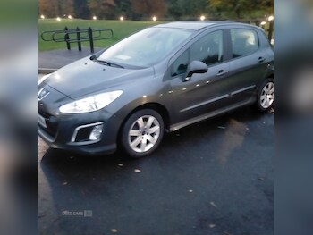 Used Peugeot 308 2013 for sale - 77030258: Photo