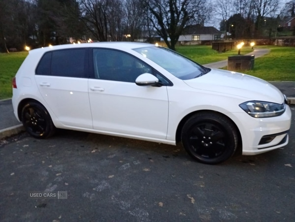 Used Volkswagen Golf 2017 for sale - 77565260: Photo 3
