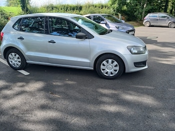 Used Volkswagen Polo 2014 for sale - 79541054: Photo