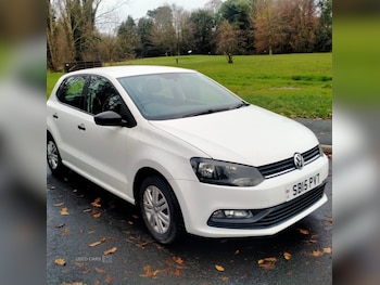 Used Volkswagen Polo 2015 for sale - 76899892: Photo