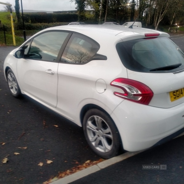Used Peugeot 208 2014 for sale - 77030259: Photo 8