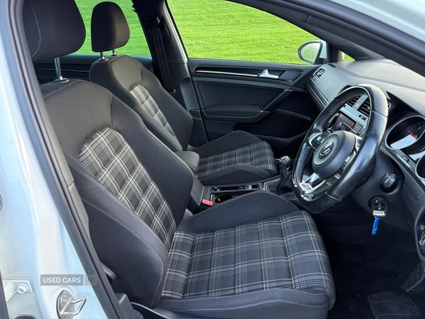 Used Volkswagen Golf 2015 for sale - 77075077: Photo 10