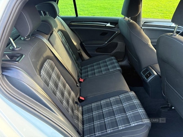 Used Volkswagen Golf 2015 for sale - 77075077: Photo 11