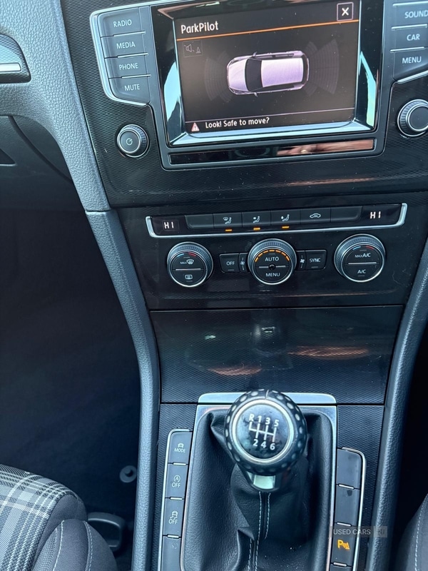 Used Volkswagen Golf 2015 for sale - 77075077: Photo 12