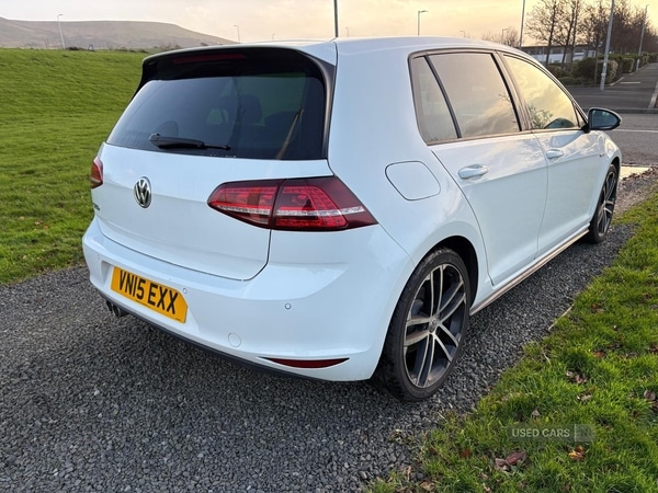 Used Volkswagen Golf 2015 for sale - 77075077: Photo 5