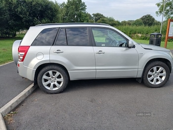 Used Suzuki Grand Vitara 2010 for sale - 79426874: Photo