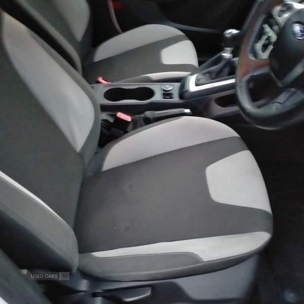 Used Ford Focus 2014 for sale - 76371993: Photo 9