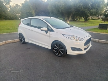 Used Ford Fiesta 2016 for sale - 79304797: Photo